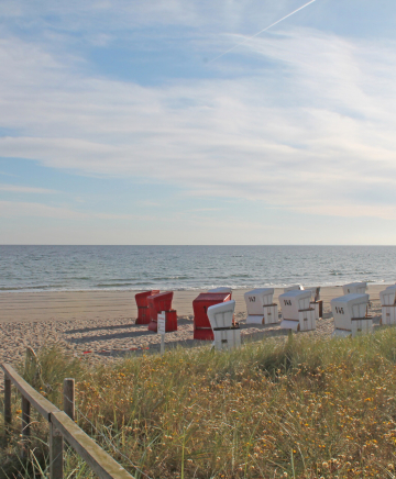 Strand im Ostseebad Boltenhagen beim Sonnenaufgang