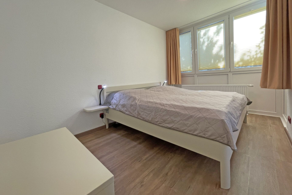 Waldfrieden Whg. 4 - Blick in das Schlafzimmer mit einem Doppelbett