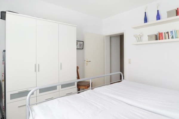 Whg. Bremen - Blick in das Schlafzimmer mit Doppelbett