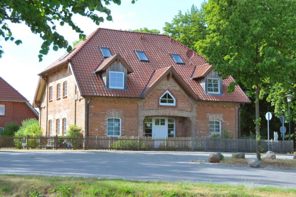 Strandvilla Groß Schwansee - Blick auf die wunderschöne alte Villa