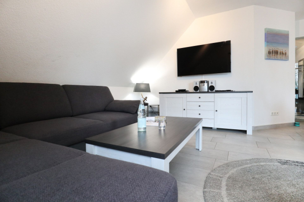 Haus am Meer App.7 - Blick vom Sofa auf den TV