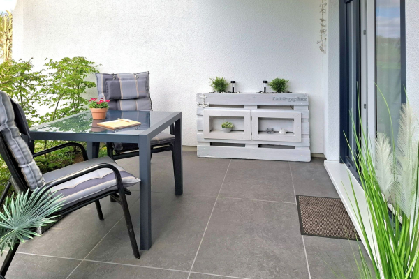 Haffblick Whg.21 - Blick auf die geschützte und überdachte Terrasse