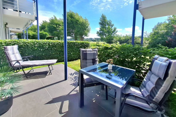Haffblick Whg.21 - Blick auf die schöne geschützte Terrasse