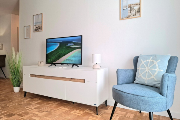 Haffblick Whg.21 - Blick vom Sofa auf den TV