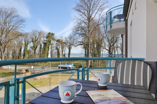 Haus am Meer, Whg.06 - Blick auf und vom Balkon