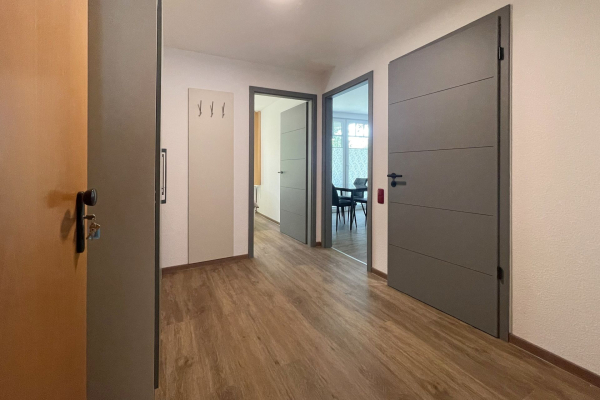 Waldfrieden Whg. 3 - Blick vom Eingang in die Wohung