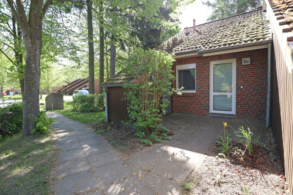 Urlauberdorf 31a - Blick auf die Doppelhaushälfte (Eingang)