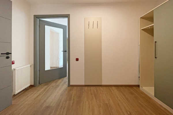 Waldfrieden Whg. 4 - Blick vom Eingang in die Wohnung