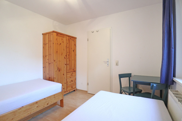 Urlauberdorf 32a - Blick in das Kinder-/ Gästezimmer im EG