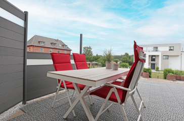 Seeschwalbe Whg. 2 - Blick auf die schöne große Terrasse