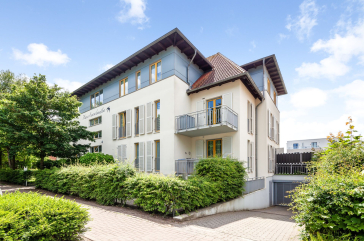 Seeschwalbe Whg.03 - Blick auf das Appartementhaus von der Ostseeallee