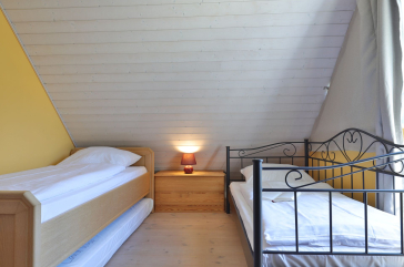 Landhaus Uhlenbusch - Blick in ein Schlafzimmer im OG mit 2 Einzelbetten