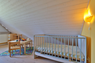 Landhaus Uhlenbusch - Blick in ein Schlafzimmer mit im OG mit 2 Einzelbetten