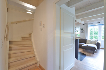 Sternschnuppe - Blick auf die Treppe ins OG