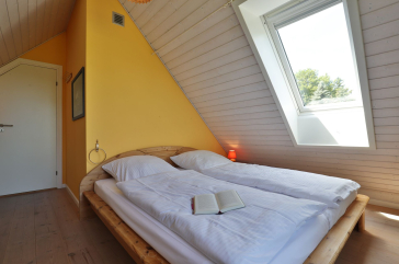 Landhaus Uhlenbusch - Blick in das Schlafzimmer im OG mit 3 Schlafplätzen