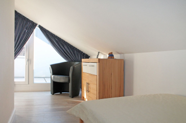 Villa Seegarten Whg. Seg11 - Blick in das Schlafzimmer mit einem Einzelbett