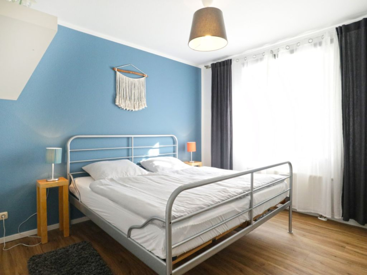 Whg. Bremen - Blick in das Schlafzimmer mit Doppelbett