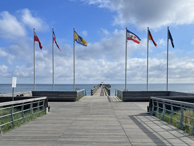 Boltenhagen - Blick auf die Seebrücke