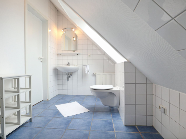 Haus am Meer App.7 - Blick in das Duschbad im OG