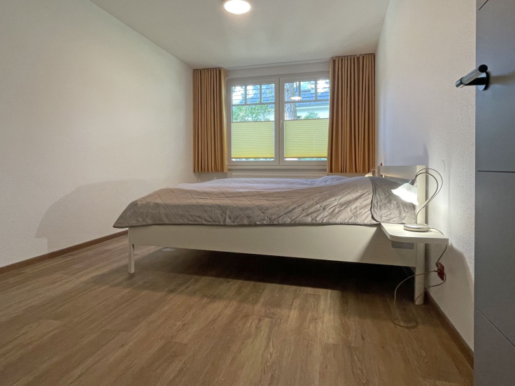 Waldfrieden Whg. 2 - Blick in das Schlafzimmer mit einem Doppelbett