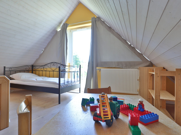 Landhaus Uhlenbusch - Blick in ein Schlafzimmer mit im OG mit 2 Einzelbetten