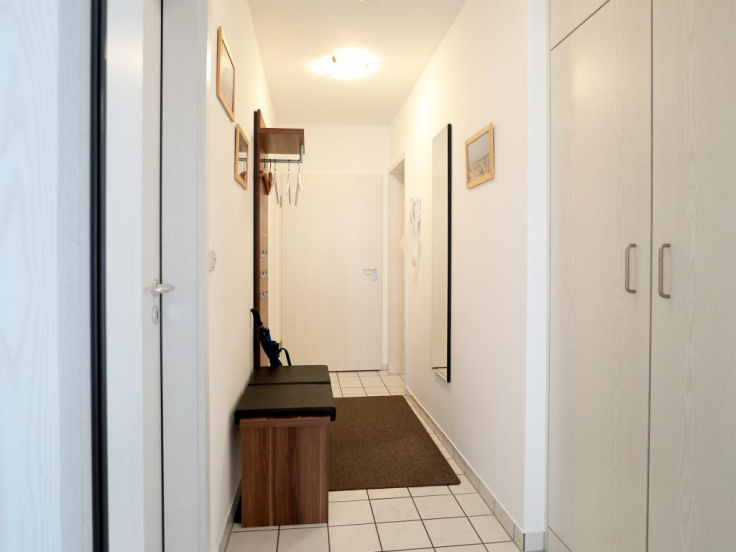 Residenz Haffblick App.18 - Eingangsbereich mit Garderobe