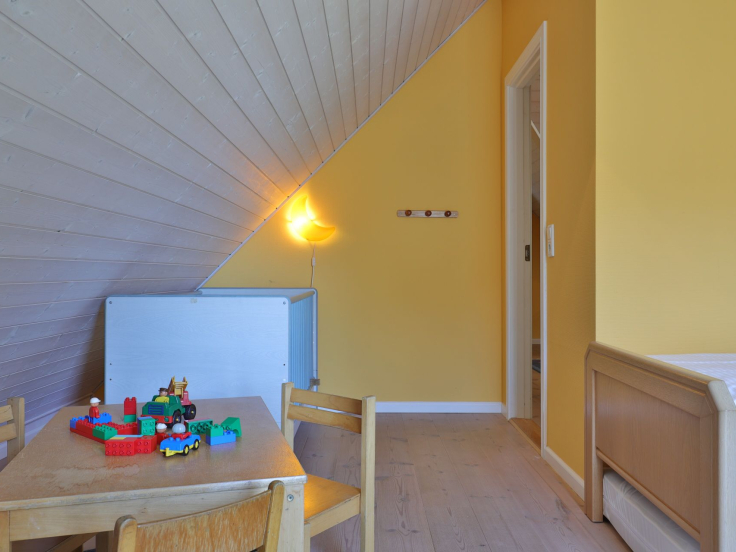 Landhaus Uhlenbusch - Blick in ein Schlafzimmer mit im OG mit 2 Einzelbetten