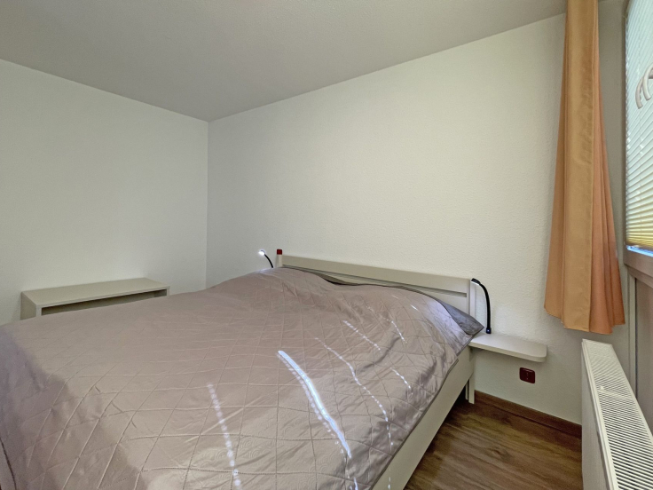 Waldfrieden Whg. 4 - Blick in das Schlafzimmer mit einem Doppelbett