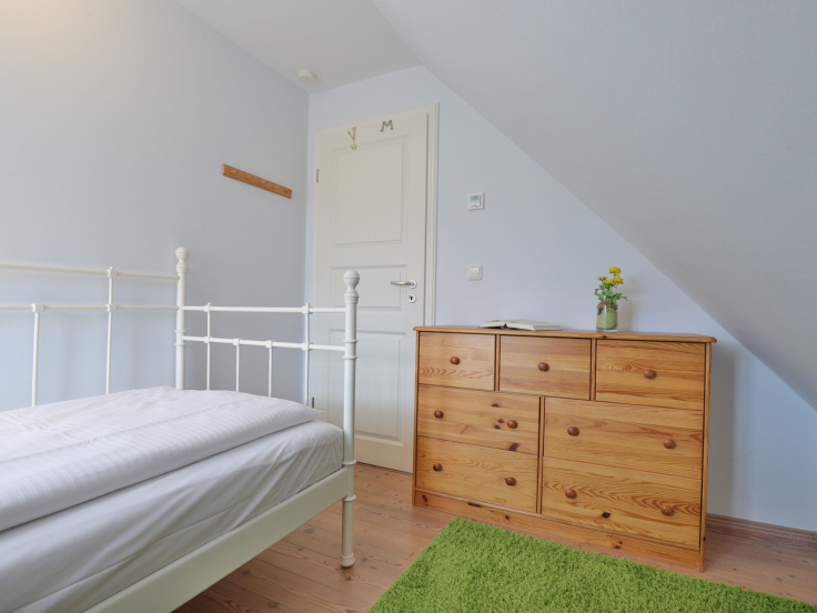 Sternschnuppe - Blick in das kleine Schlafzimmer (links)