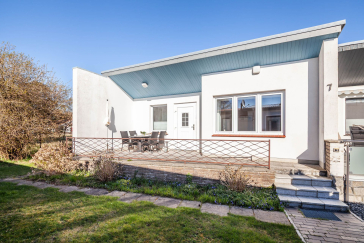 Mariannenweg 7 - Blick auf den Bungalow und die Terrasse