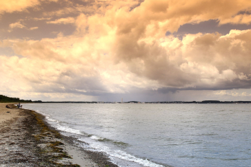 Barendorf - Blick auf den wunderschönen Naturstrand in Richtung Travemünde