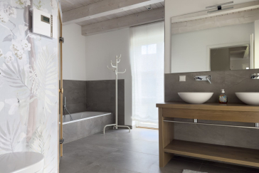 Möwennest - Blick in das Vollbad mit Sauna