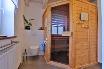 Ruhe-Insel Ferienhaus - Blick auf die Sauna im EG
