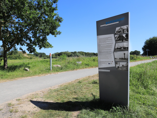 Informationsstele am Radweg in Barendorf